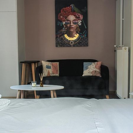 Exarcheia Urban Studio Apartment เอเธนส์ ภายนอก รูปภาพ