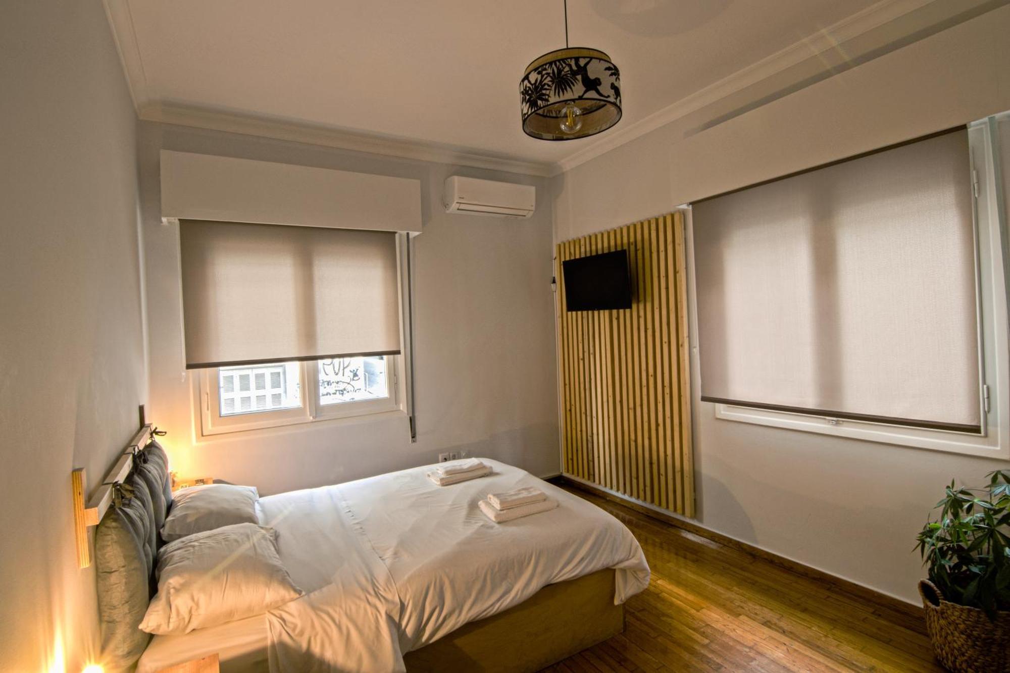 Exarcheia Urban Studio Apartment เอเธนส์ ภายนอก รูปภาพ